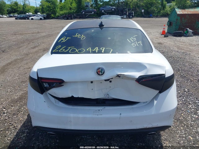 2018 Alfa Romeo Giulia Rwd მანქანა იყიდება აუქციონზე, vin: ZARFAEBN7J7565051, აუქციონის ნომერი: 45208159