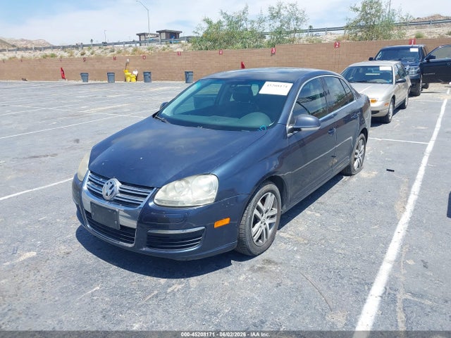 2005 Volkswagen Jetta 2.5 მანქანა იყიდება აუქციონზე, vin: 3VWSG71K35M615558, აუქციონის ნომერი: 45208171