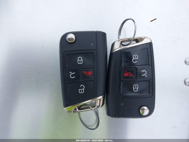 Volkswagen Tiguan 2018 3VV2B7AX6JM177238 Image 11