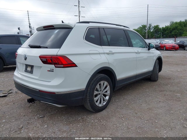 Volkswagen Tiguan 2018 3VV2B7AX6JM177238 Image 4