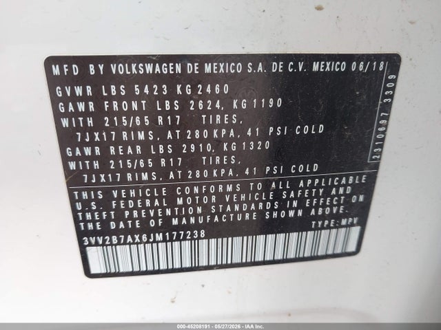 Volkswagen Tiguan 2018 3VV2B7AX6JM177238 Image 9