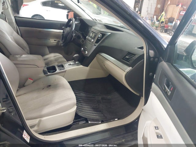 2013 Subaru Outback 2.5i Premium მანქანა იყიდება აუქციონზე, vin: 4S4BRBCC4D3231032, აუქციონის ნომერი: 45208222