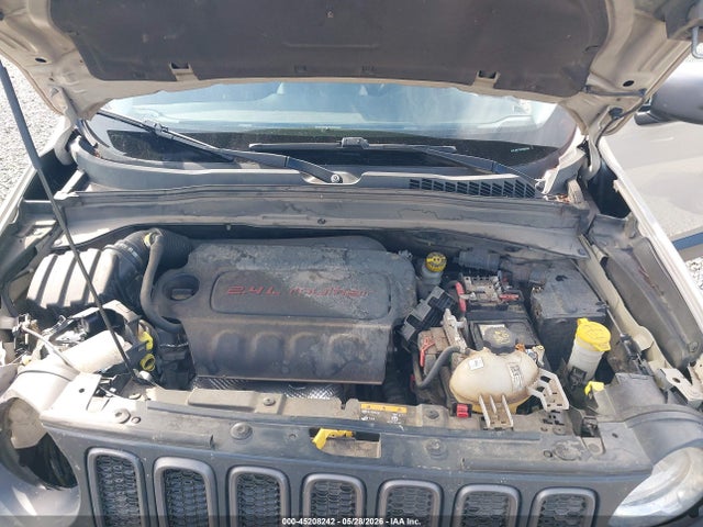 Jeep Renegade Trailhawk 2015 ZACCJBCT8FPB97952 Image 10