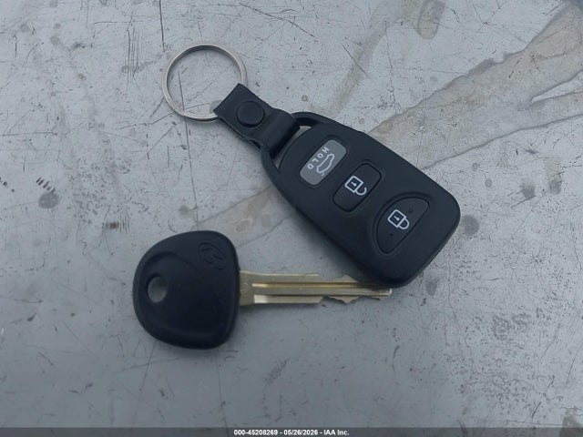 Продаж на аукціоні авто 2013 Hyundai Elantra Gls, vin: KMHDH4AE0DU533505, номер лоту: 45208269