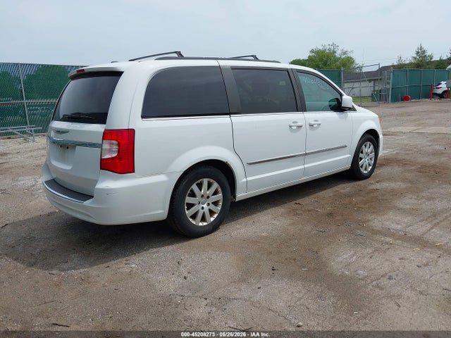 2015 Chrysler Town & Country Touring მანქანა იყიდება აუქციონზე, vin: 2C4RC1BG3FR552461, აუქციონის ნომერი: 45208273