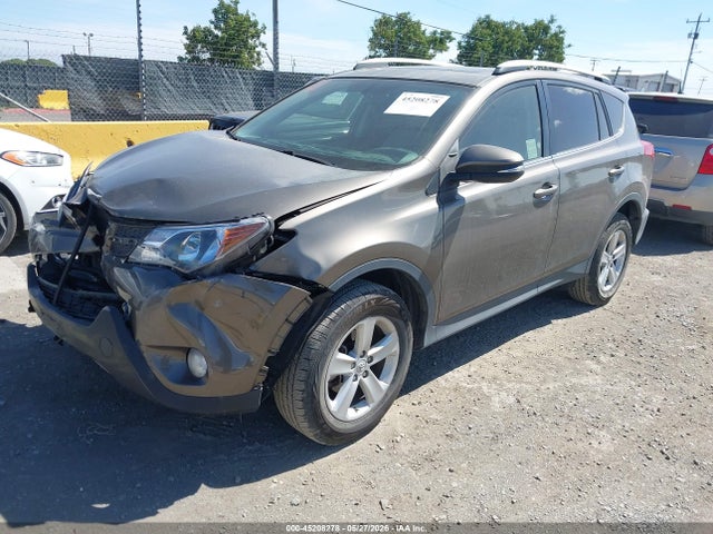 JTMRFREV4ED047921 Toyota Rav4 Xle