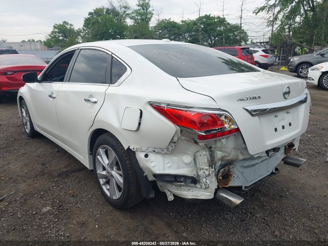 Продажа на аукционе авто 2015 Nissan Altima 2.5 Sv, vin: 1N4AL3AP8FC492119, номер лота: 45208342