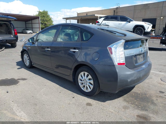 45208371 :رقم المزاد ، JTDKN3DP4E3060520 vin ، 2014 Toyota Prius Plug-in مزاد بيع