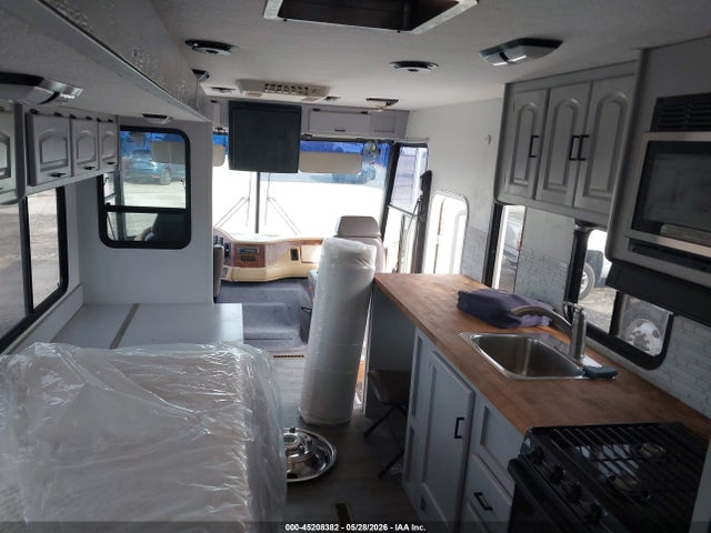 Aukcja sprzedaży 2004 Ford F550 Challenger Motor Home Super Duty Stripped Chass, vin: 1F6NF53SX40A00918, numer aukcji: 45208382