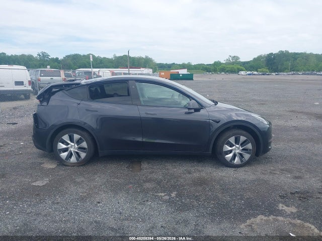 Продаж на аукціоні авто 2024 Tesla Model Y, vin: 7SAYGDED9RF017950, номер лоту: 45208394