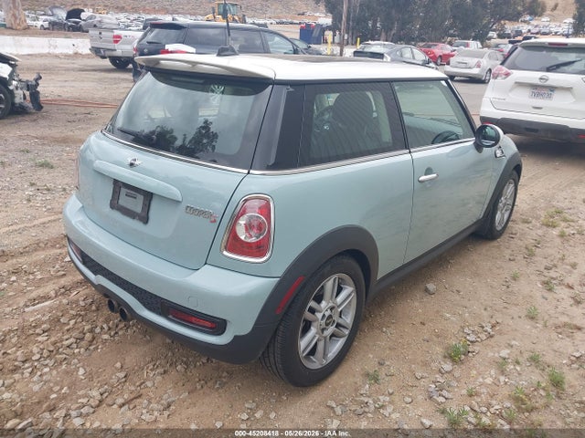 Продажа на аукционе авто 2012 Mini Cooper S, vin: WMWSV3C57CT385740, номер лота: 45208418