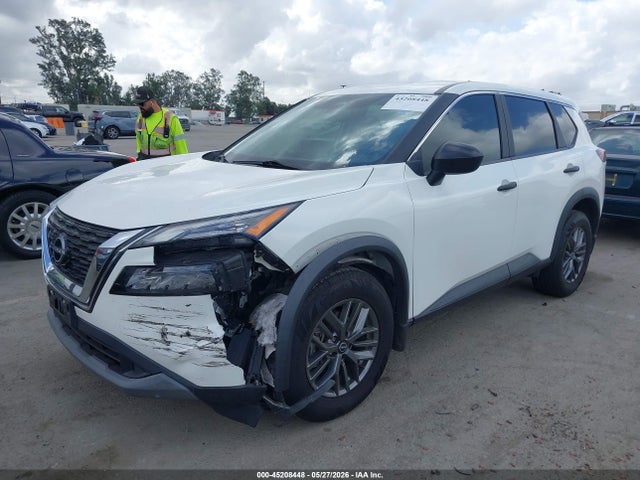 5N1BT3AA1PC748866 Nissan Rogue S Fwd