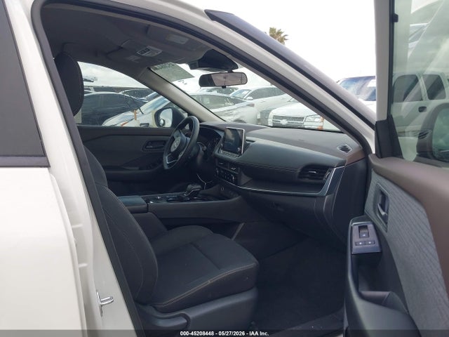 5N1BT3AA1PC748866 Nissan Rogue S Fwd