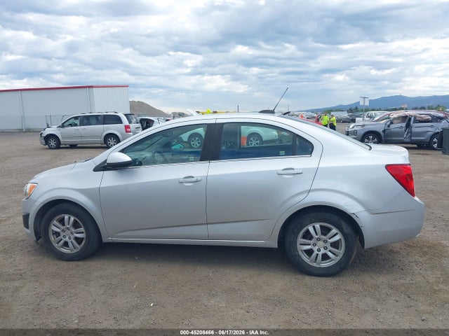 Chevrolet Sonic Lt Auto 2015 1G1JC5SG1F4208188 Image 14