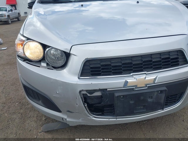 Chevrolet Sonic Lt Auto 2015 1G1JC5SG1F4208188 Image 17