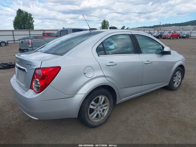 Chevrolet Sonic Lt Auto 2015 1G1JC5SG1F4208188 Image 4