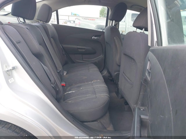 Chevrolet Sonic Lt Auto 2015 1G1JC5SG1F4208188 Image 8