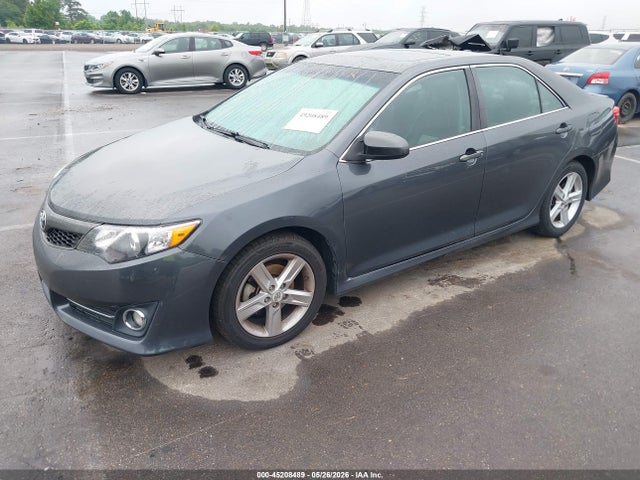 45208489 :رقم المزاد ، 4T1BF1FK6CU015312 vin ، 2012 Toyota Camry Se مزاد بيع