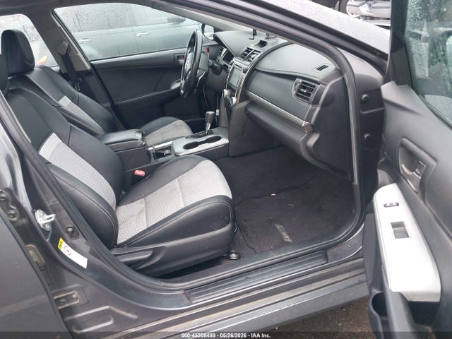 45208489 :رقم المزاد ، 4T1BF1FK6CU015312 vin ، 2012 Toyota Camry Se مزاد بيع