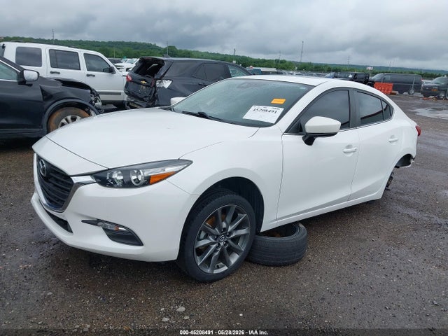 45208491 :رقم المزاد ، 3MZBN1V31JM234081 vin ، 2018 Mazda Mazda3 Touring مزاد بيع