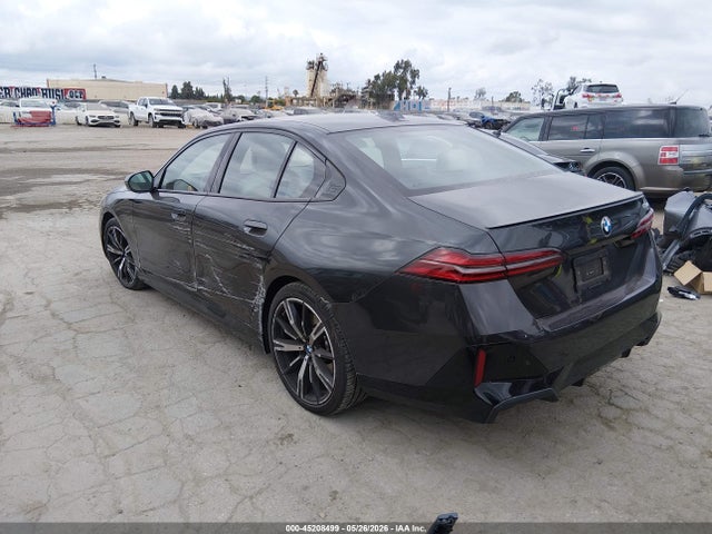 BMW 530I 2024 WBA43FJ00RCR13862 Image 3