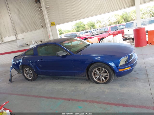 Продажа на аукционе авто 2005 Ford Mustang V6 Deluxe/v6 Premium, vin: 1ZVFT80N955154077, номер лота: 45208563