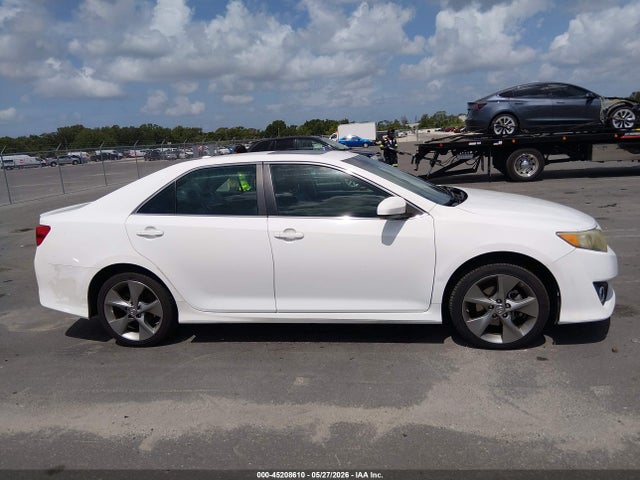 45208610 :رقم المزاد ، 4T1BK1FK1CU013270 vin ، 2012 Toyota Camry Se V6 مزاد بيع