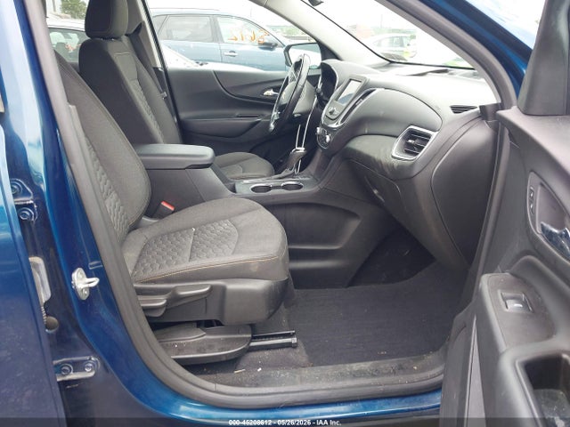 Продажа на аукционе авто 2021 Chevrolet Equinox Awd Lt, vin: 2GNAXUEV1M6124844, номер лота: 45208612