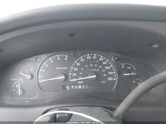 2000 Ford Explorer Xlt მანქანა იყიდება აუქციონზე, vin: 1FMZU63P3YZB16643, აუქციონის ნომერი: 45208644