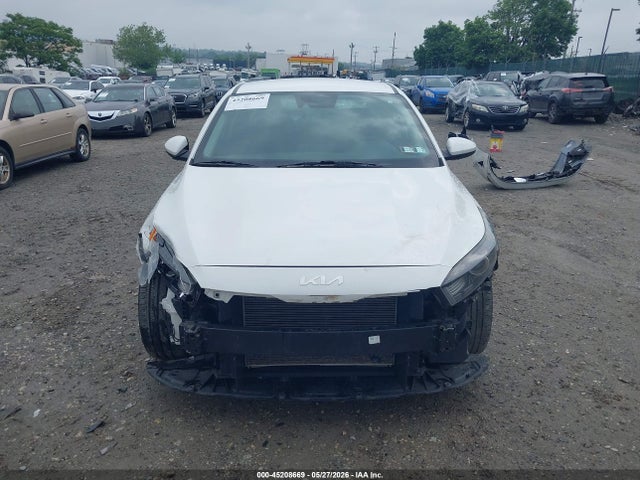 KIA Forte Lxs 2022 3KPF24AD7NE424545 Image 13