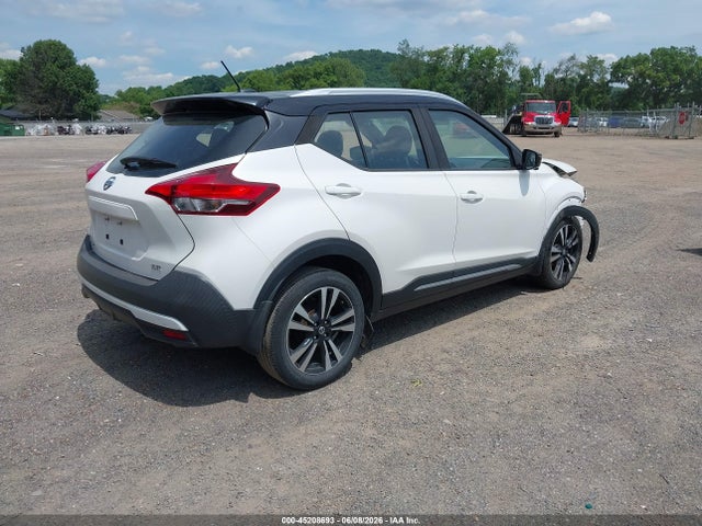 Продажа на аукционе авто 2019 Nissan Kicks Sr, vin: 3N1CP5CU9KL563707, номер лота: 45208693