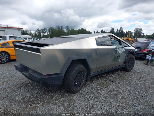 Tesla Cybertruck 2024 7G2CEHED0RA008763 Image 4