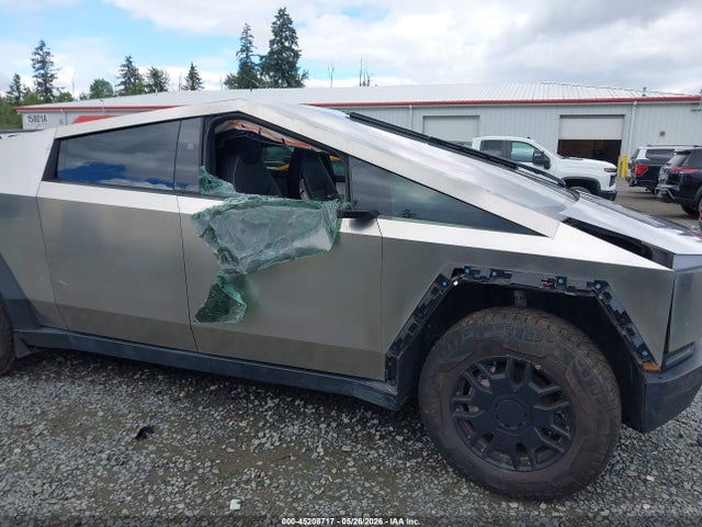 Tesla Cybertruck 2024 7G2CEHED0RA008763 Image 6