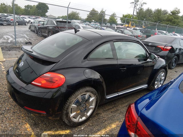 45208718 :رقم المزاد ، 3VWVT7ATXDM682545 vin ، 2013 Volkswagen Beetle 2.0t Fender Edition مزاد بيع