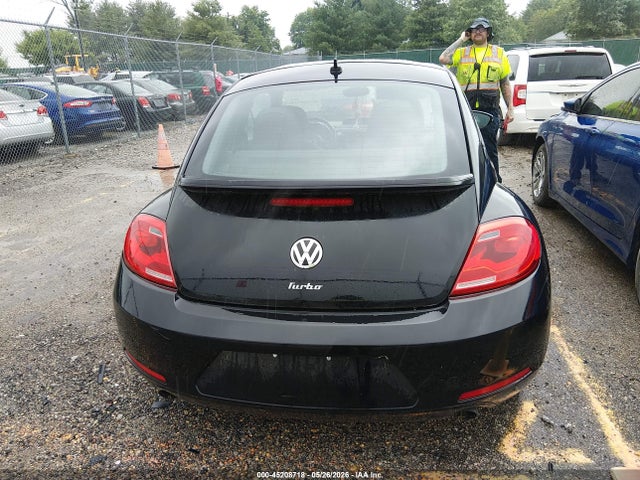 45208718 :رقم المزاد ، 3VWVT7ATXDM682545 vin ، 2013 Volkswagen Beetle 2.0t Fender Edition مزاد بيع