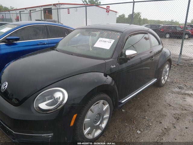 45208718 :رقم المزاد ، 3VWVT7ATXDM682545 vin ، 2013 Volkswagen Beetle 2.0t Fender Edition مزاد بيع