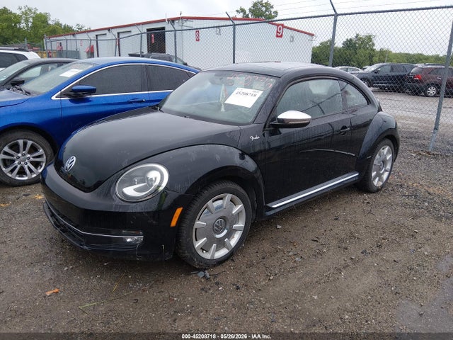 45208718 :رقم المزاد ، 3VWVT7ATXDM682545 vin ، 2013 Volkswagen Beetle 2.0t Fender Edition مزاد بيع