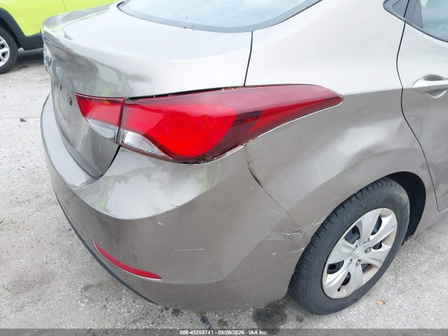 2016 Hyundai Elantra Se მანქანა იყიდება აუქციონზე, vin: 5NPDH4AE9GH700026, აუქციონის ნომერი: 45208741