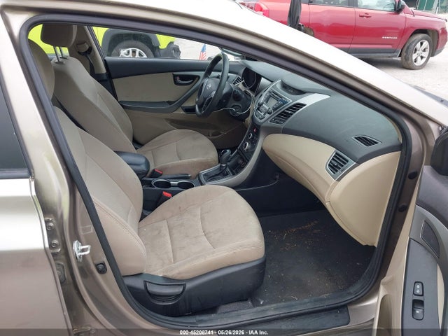 2016 Hyundai Elantra Se მანქანა იყიდება აუქციონზე, vin: 5NPDH4AE9GH700026, აუქციონის ნომერი: 45208741