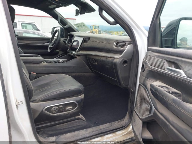 Продажа на аукционе авто 2024 Jeep Wagoneer L Series Ii 4x4, vin: 1C4SJSBP9RS158205, номер лота: 45208781