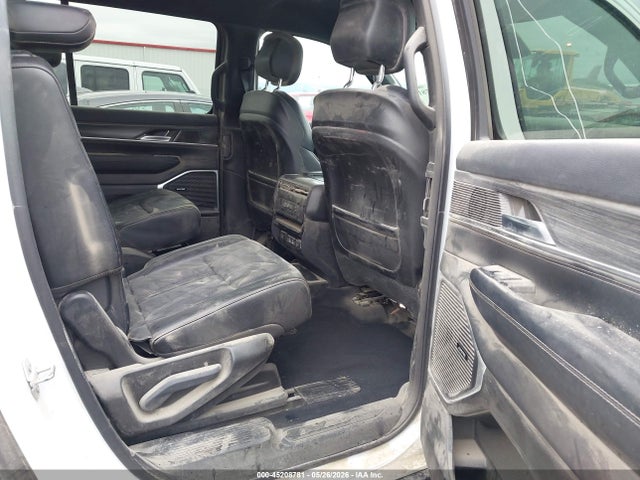 Продажа на аукционе авто 2024 Jeep Wagoneer L Series Ii 4x4, vin: 1C4SJSBP9RS158205, номер лота: 45208781