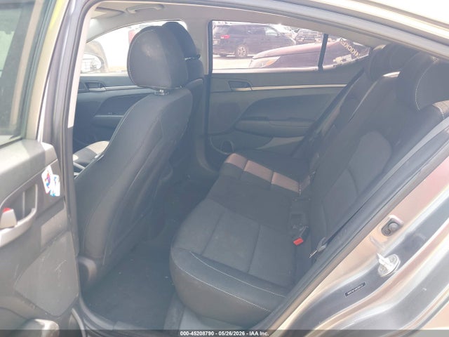 45208790 :رقم المزاد ، 5NPD74LF4JH259373 vin ، 2018 Hyundai Elantra Se مزاد بيع