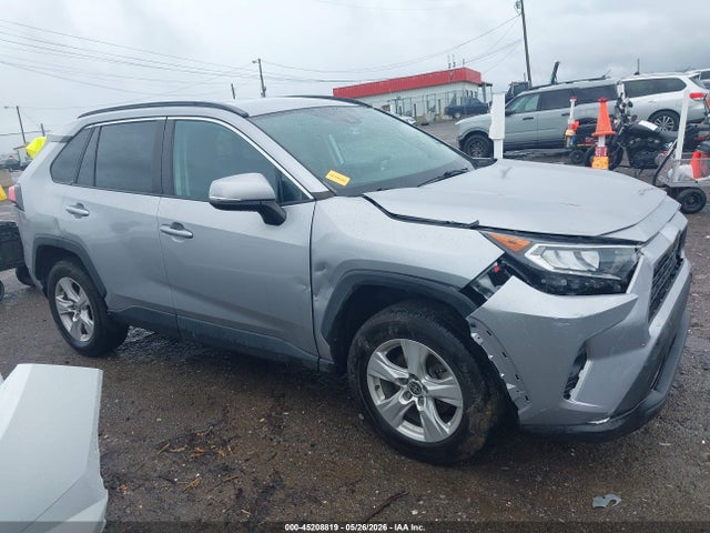 Продажа на аукционе авто 2021 Toyota Rav4 Xle, vin: 2T3P1RFV8MW203125, номер лота: 45208819