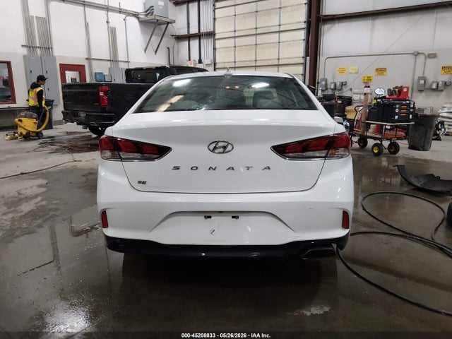 5NPE24AF1KH819681 Hyundai SONATA SE