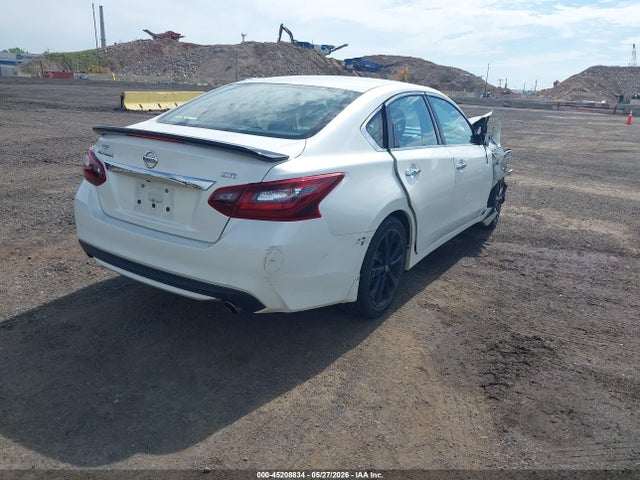 45208834 :رقم المزاد ، 1N4AL3AP0HC242974 vin ، 2017 Nissan Altima 2.5 Sr مزاد بيع