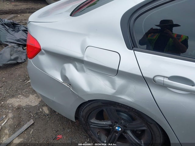 Продаж на аукціоні авто 2015 Bmw 320i Xdrive, vin: WBA3C3G56FNT51429, номер лоту: 45208927