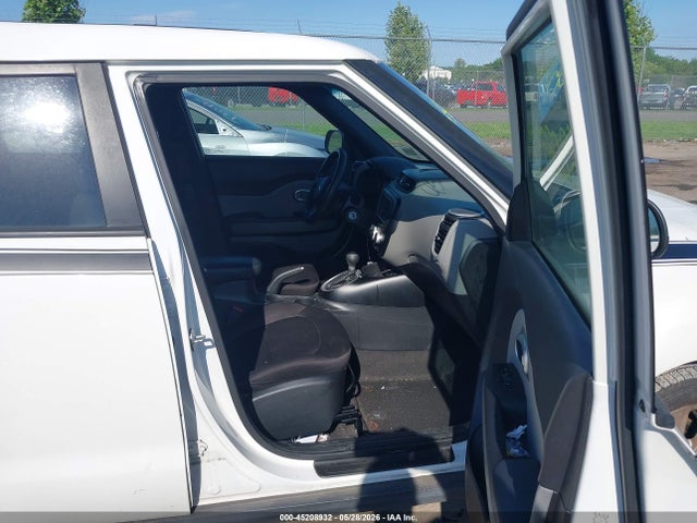 2015 Kia Soul მანქანა იყიდება აუქციონზე, vin: KNDJN2A28F7205180, აუქციონის ნომერი: 45208932
