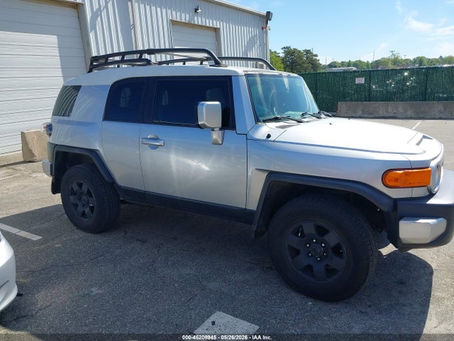 45208945 :رقم المزاد ، JTEBU11F770090405 vin ، 2007 Toyota Fj Cruiser مزاد بيع