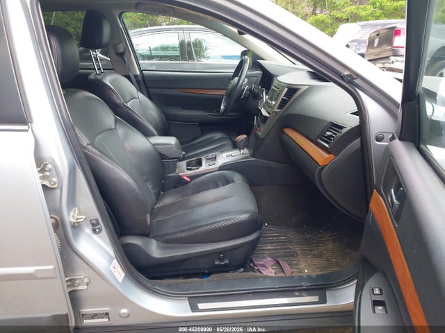 2014 Subaru Outback 2.5i Limited მანქანა იყიდება აუქციონზე, vin: 4S4BRBLC1E3305282, აუქციონის ნომერი: 45208990