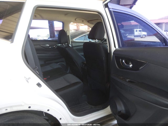 Продажа на аукционе авто 2017 Nissan Rogue S, vin: JN8AT2MT5HW149710, номер лота: 45209016